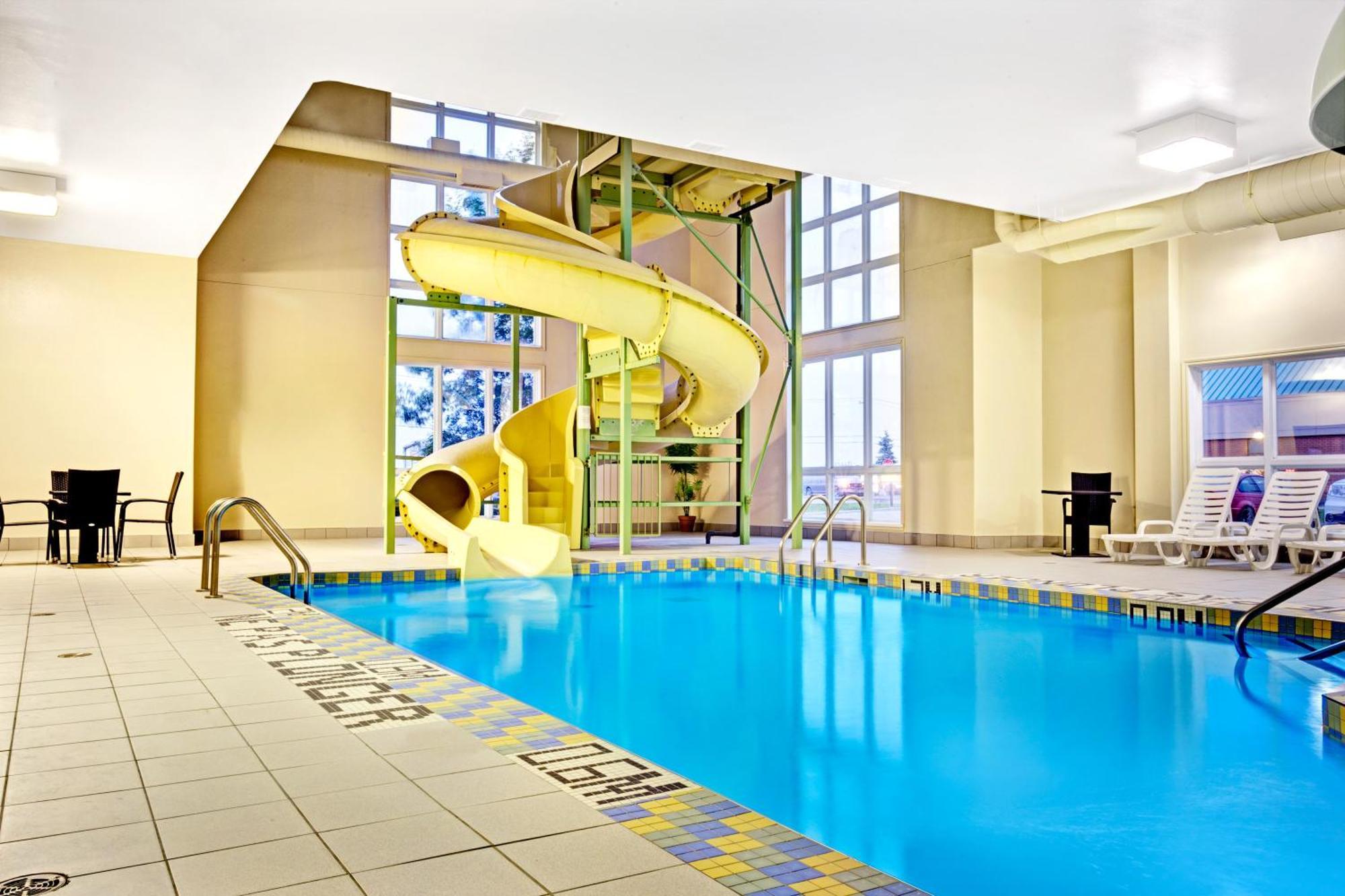 Super 8 By Wyndham St-Jerome Hotel Saint-Jerome Exterior foto