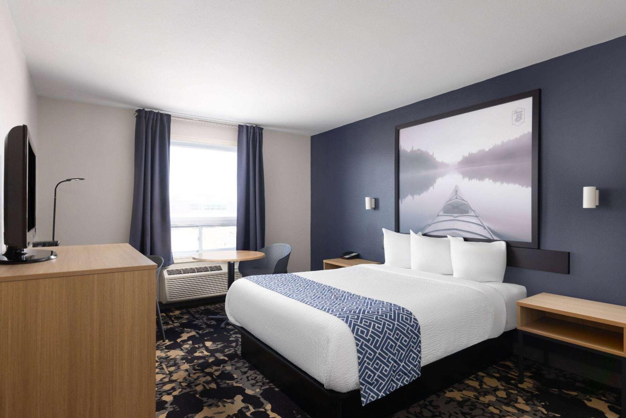 Super 8 By Wyndham St-Jerome Hotel Saint-Jerome Exterior foto