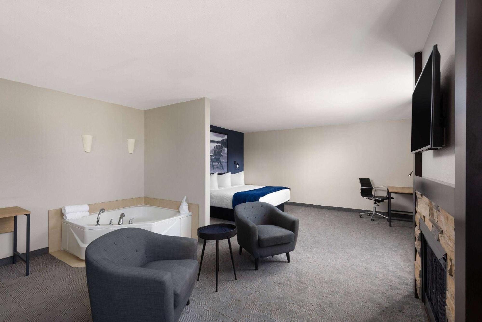Super 8 By Wyndham St-Jerome Hotel Saint-Jerome Exterior foto